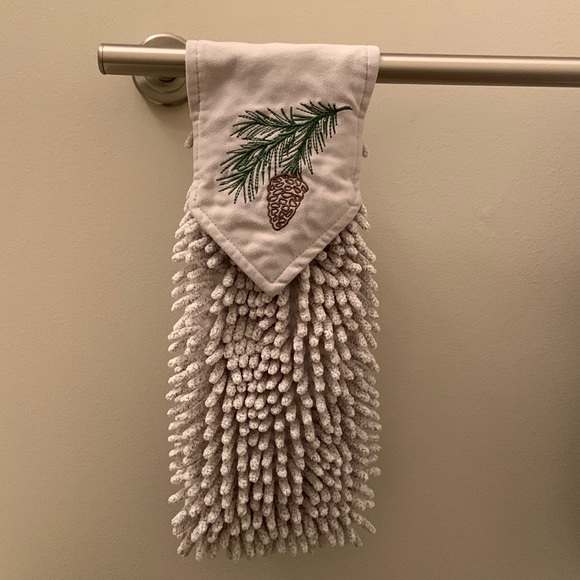 Norwex Bath New Norwex Winter Pinecone Chenille Hand Towel Poshmark